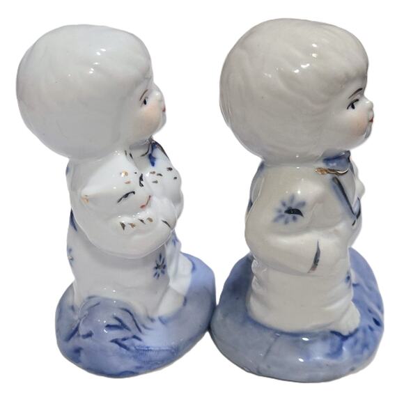 2-Vintage Porcelain Figurines Blue & White Boy w/Dog & Girl w/Cat Collectible - Picture 3 of 9
